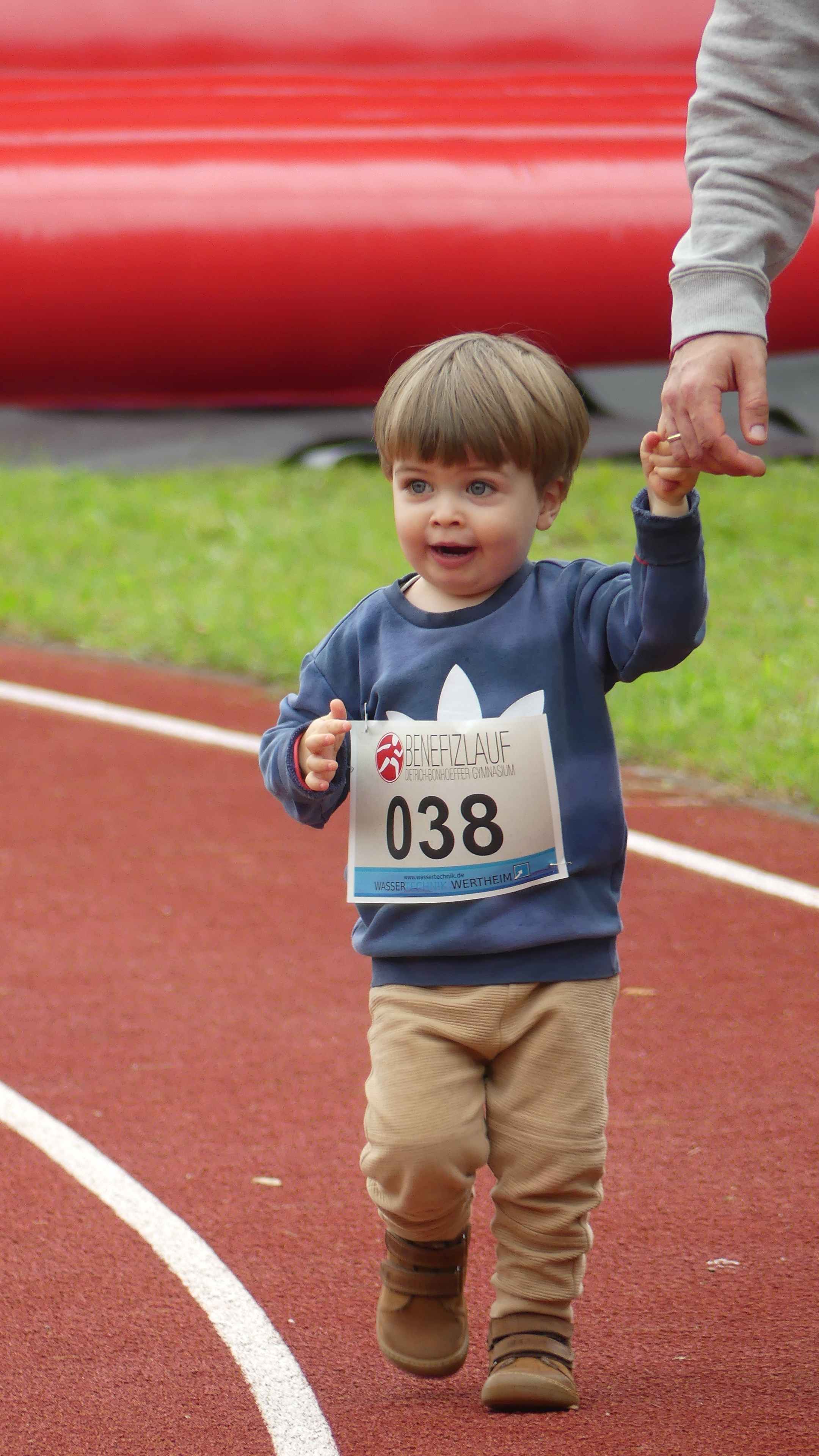 Bild vom 15. Benefizlauf im Jahr 2025. Dies ist das 164. Bild.